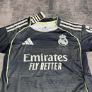 Kit Infantil Real Madrid Visitante 25/26